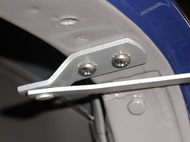 16_RearStop1 The Suburban's rear 